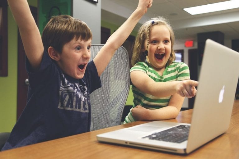Win Prizes for Your Classroom with Little Sponges Contests!