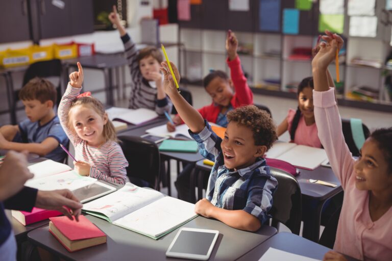 6 Keys to Successful EdTech Implementation in the Early DL and EL classrooms.